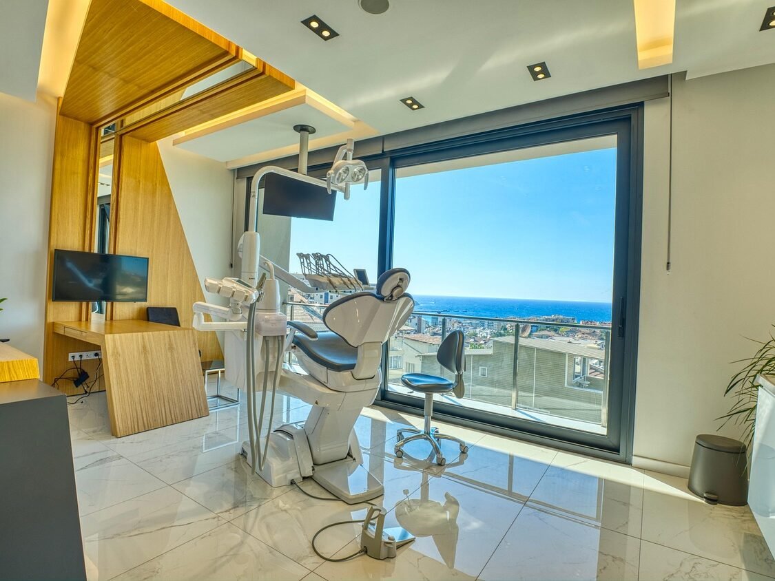 Por Qué Muchos Dentistas en Las Condes Pierden Pacientes Sin Saberlo